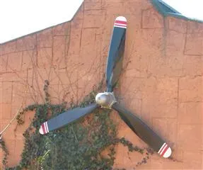 MF2010 Prop