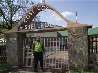 Cozy Corner Shell Hole